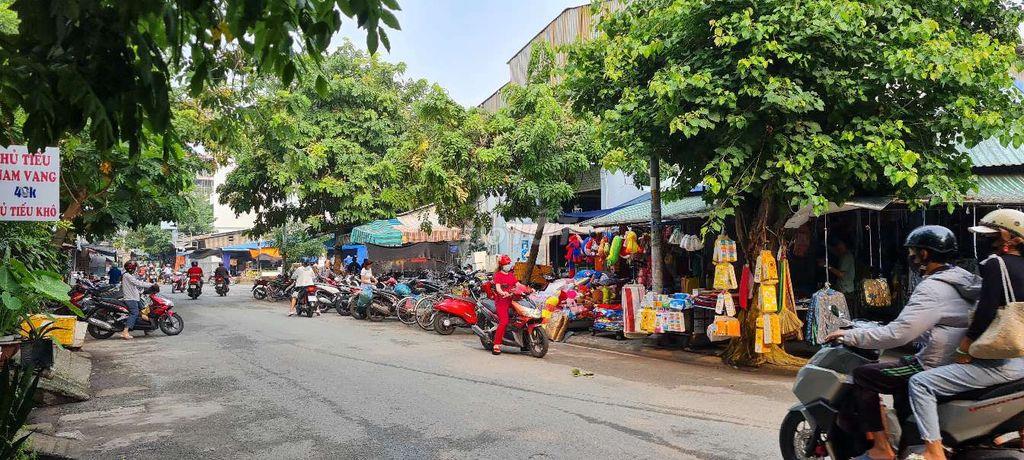 cho thuê ki ốt sau chợ Phú Thuận Q7