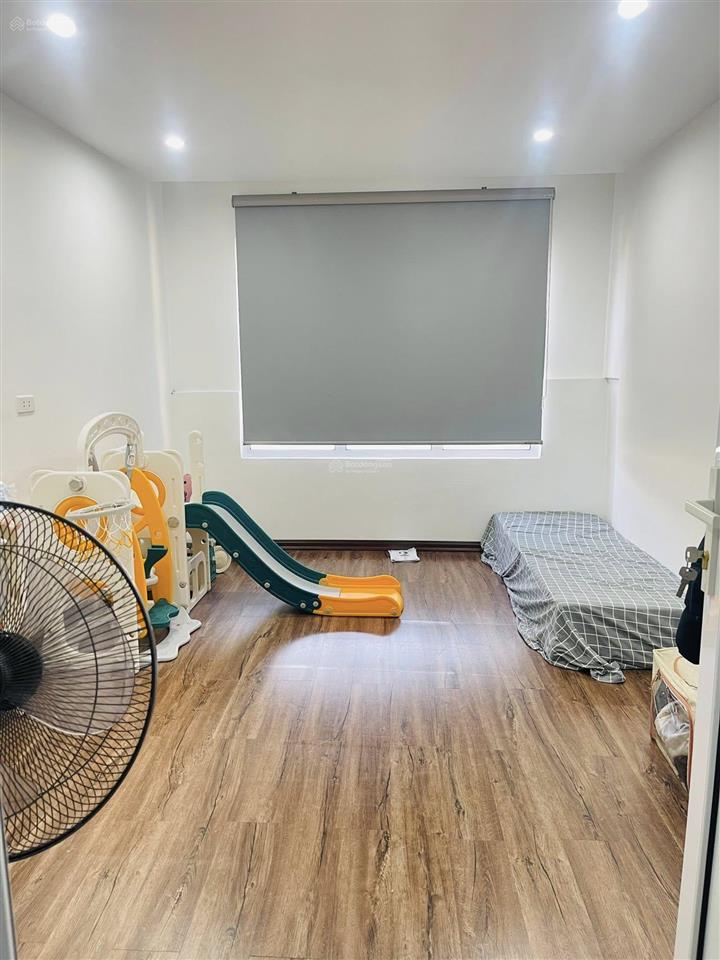 5.78 tỷ 22m2 5 tầng 3 ngủ ngõ nông thoáng minh khai