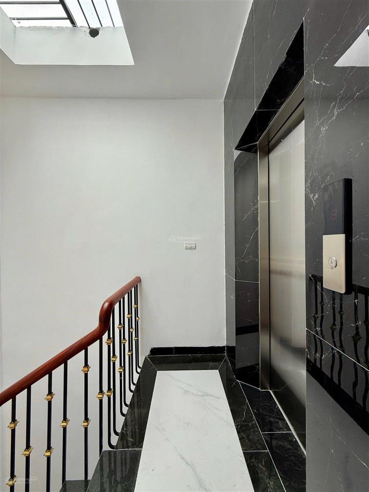 10.6 tỷ, 45/55m2, 6 tầng thang máy, 10m ra ô tô, trương định kim đồng