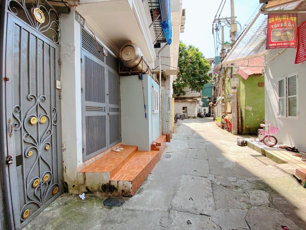 3.95 TỶ-16M2-4 TẦNG-20M Ô TÔ-MẠC THỊ BƯỞI-MINH KHAI-0985826871