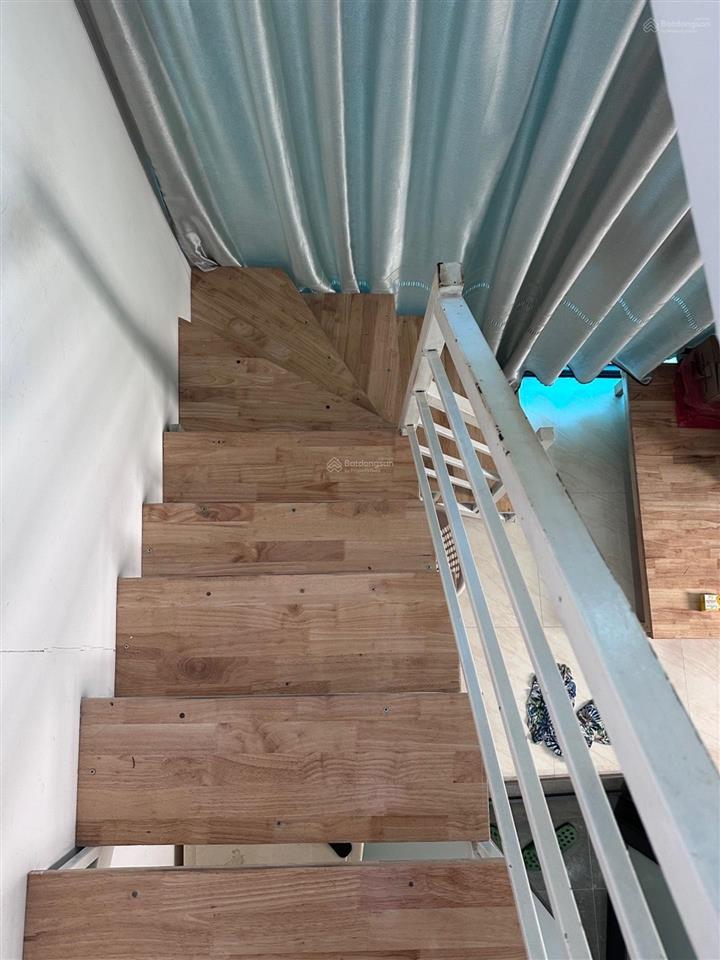 4.7 tỷ, 26m2, 4 tầng, minh khai, hai bà trưng 0985 826 ***