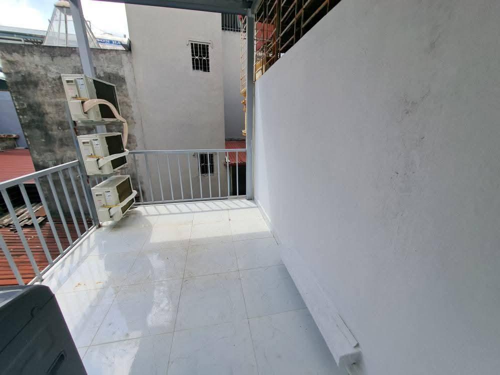 4.3 TỶ-15M2-5 TẦNG-3 NGỦ-NGÕ NÔNG-HÒA BÌNH 7-MINH KHAI-HBT-0985826871