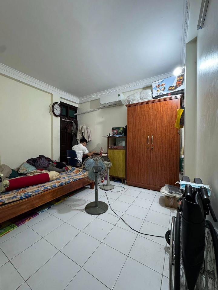 4.7  TỶ – 25M2 – 5 TẦNG – DÂN XÂY FULL ĐỒ – CÁCH PHỐ 100M – MINH KHAI – 0985.826.871 (ko QH)