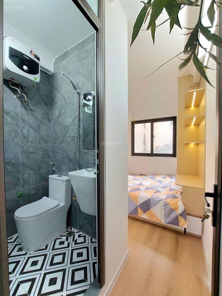 3,95 tỷ, 16m2 nhà 5 tầng full nội thất, bùi ngọc dương  bạch mai (hai bà trưng), vài bước ra phố