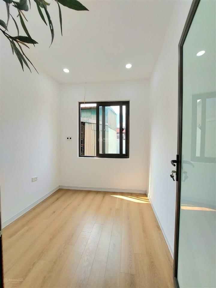 3,95 tỷ, 16m2 nhà 5 tầng full nội thất, bùi ngọc dương  bạch mai (hai bà trưng), vài bước ra phố