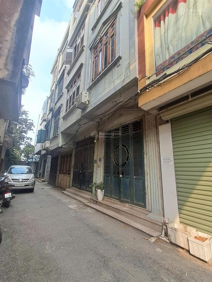 5,48 tỷ, 33m2, khu phân lô  1 nhà ra ô tô tránh, giải phóng  trương định