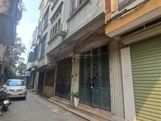5,48 tỷ, 33m2, khu phân lô  1 nhà ra ô tô tránh, giải phóng  trương định