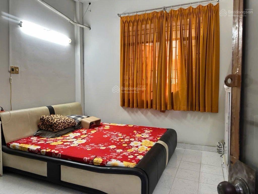 Nhà 81m2 | hxh 1 trục thông | ngay đh hutech, bình thạnh | 7.4x12m | 3tầng 7pn | giá 13.6 tỷ (tl)