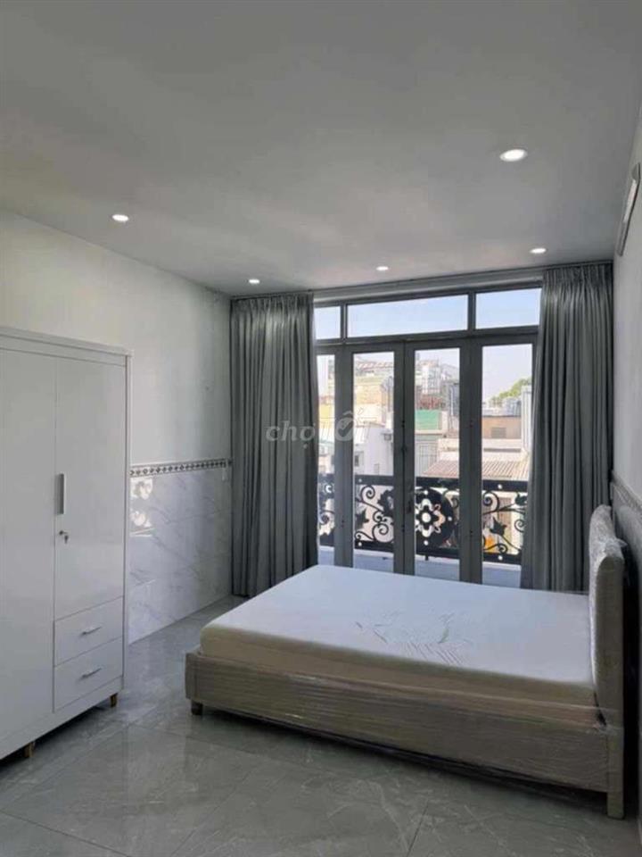 Mặt Tiền Lê Văn Sỹ , Tân Bình