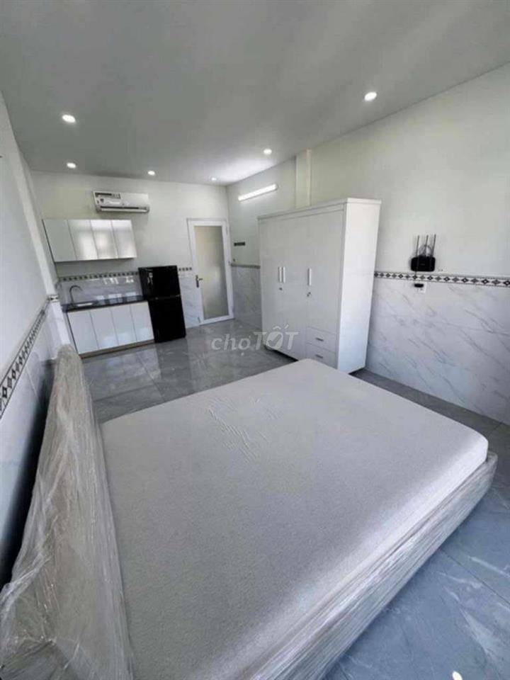 Mặt Tiền Lê Văn Sỹ , Tân Bình