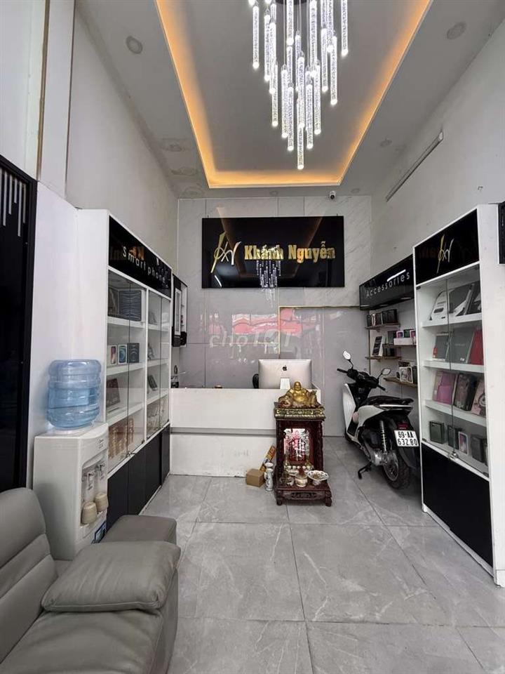 Mặt Tiền Lê Văn Sỹ , Tân Bình