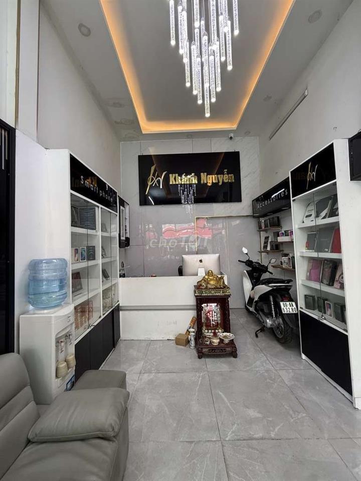 Mặt Tiền Lê Văn Sỹ , Tân Bình