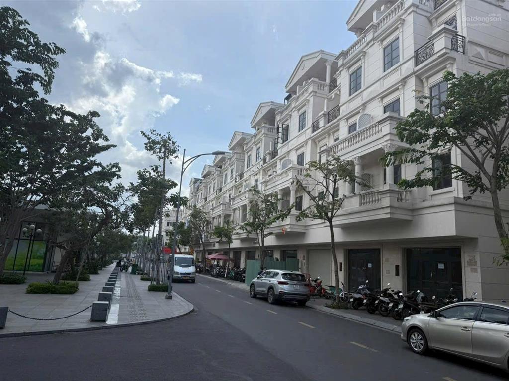 Bán nhà mặt tiền đường phan văn trị, khu dân cư city land park hills giá 32 tỷ