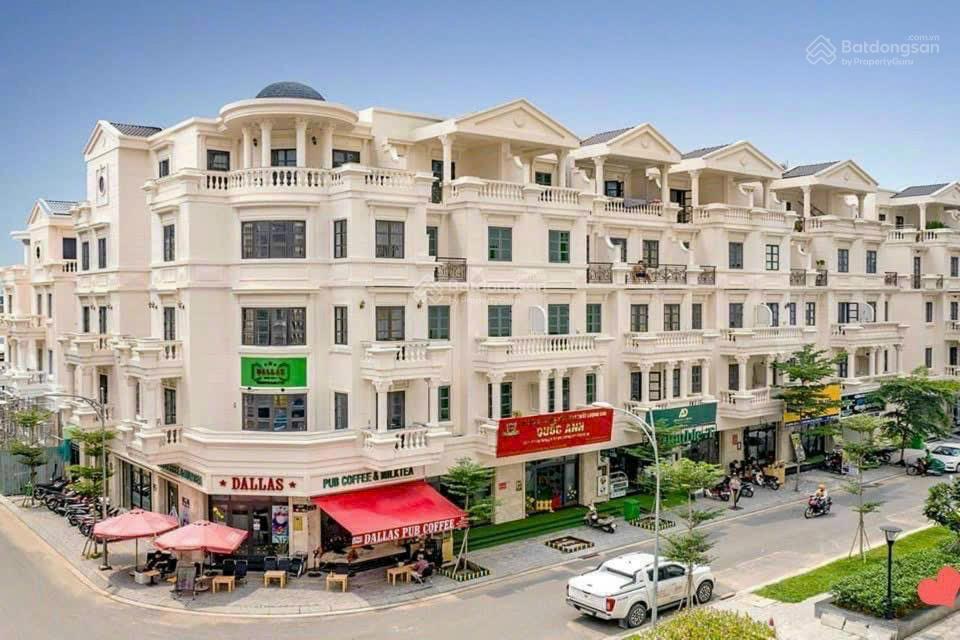 Bán nhà khu cityland park hills giá 21,5 tỷ, nhà có hầm