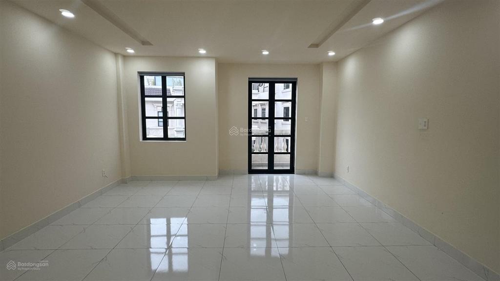 Bán nhà mặt tiền phan văn trị khu city land park hills giá 30 tỷ (giá tốt)