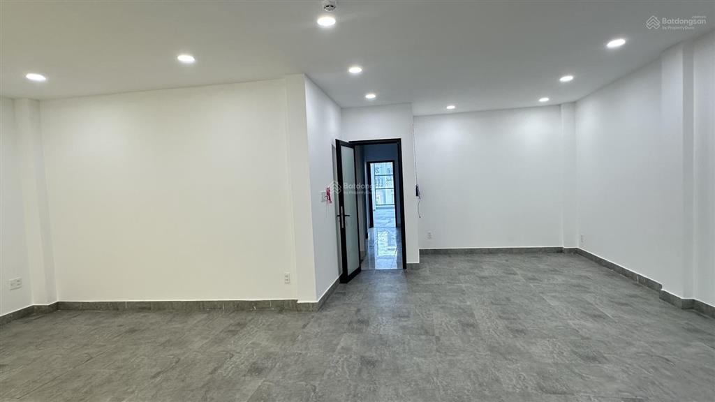 Cho thuê nhà mặt tiền đường bùi đình tuý, quận bình thạnh, giá 110 triệu/tháng