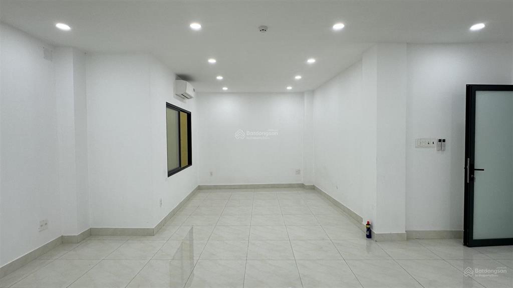 Cho thuê nhà mặt tiền đường bùi đình tuý, quận bình thạnh, giá 110 triệu/tháng