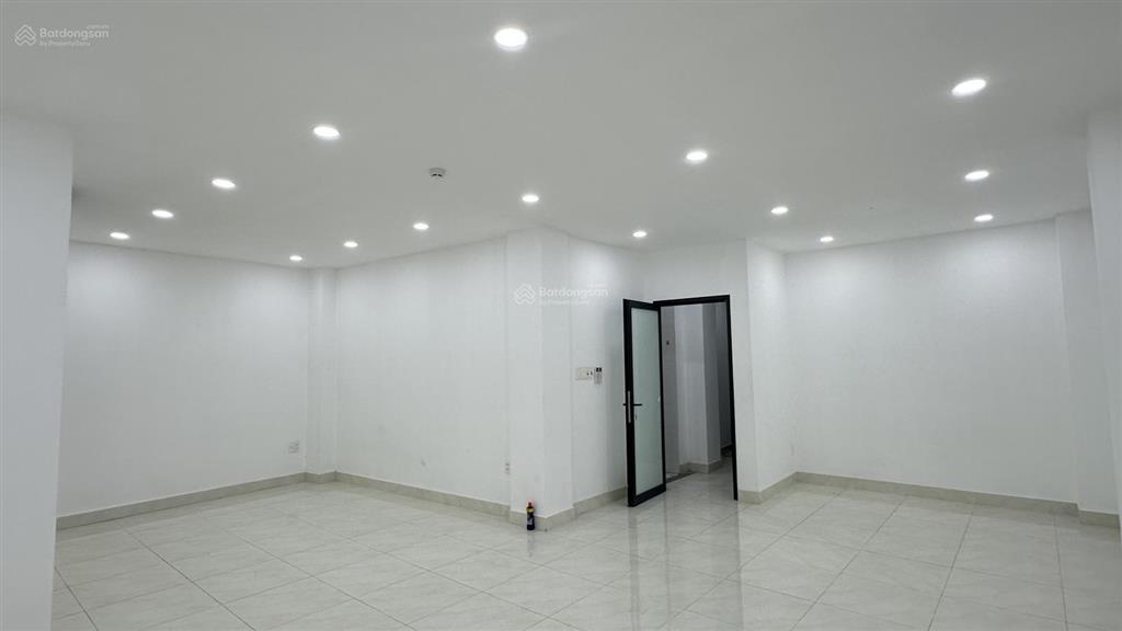 Cho thuê nhà mặt tiền đường bùi đình tuý, quận bình thạnh, giá 110 triệu/tháng