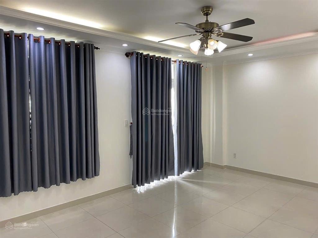 Cho thuê nhà có hầm tại cityland garden hills kế bên emart giá 40 triệu