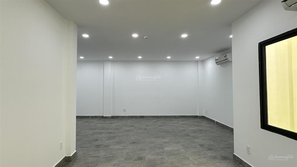 Cho thuê nhà mặt tiền đường bùi đình tuý quận bình thạnh giá 110 triệu/tháng