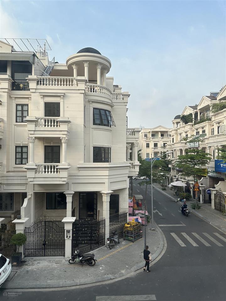Bán nhà phố thương mại tại cityland park hills giá 24.5 tỷ