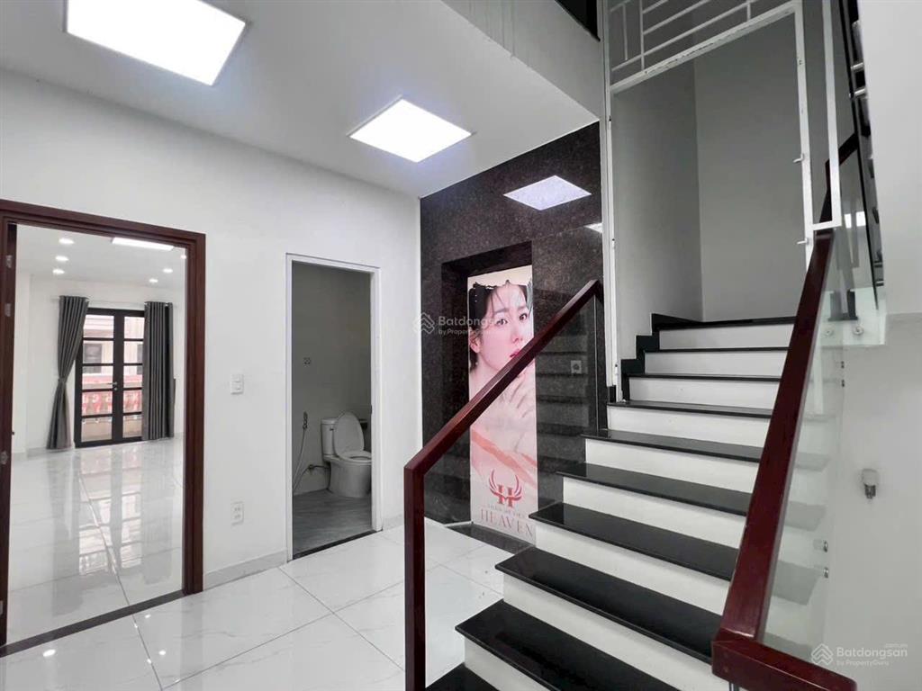 Cho thuê nhà khu dân cư cityland park hills gò vấp giá 38 triệu/th