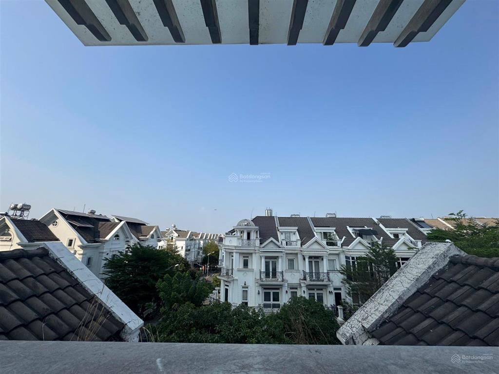 Cho thuê nhà có hầm tại cityland garden hills kế bên emart giá 45 triệu