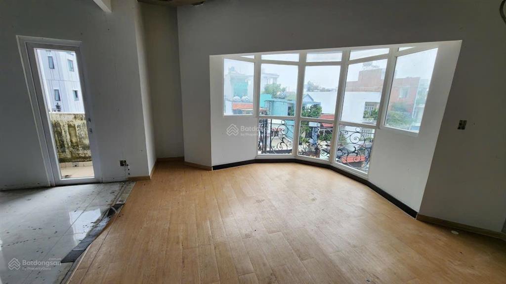 Cho thuê căn góc lớn, đường trần thị nghỉ thuộc khu dân cư cityland center hills s = 10x20m