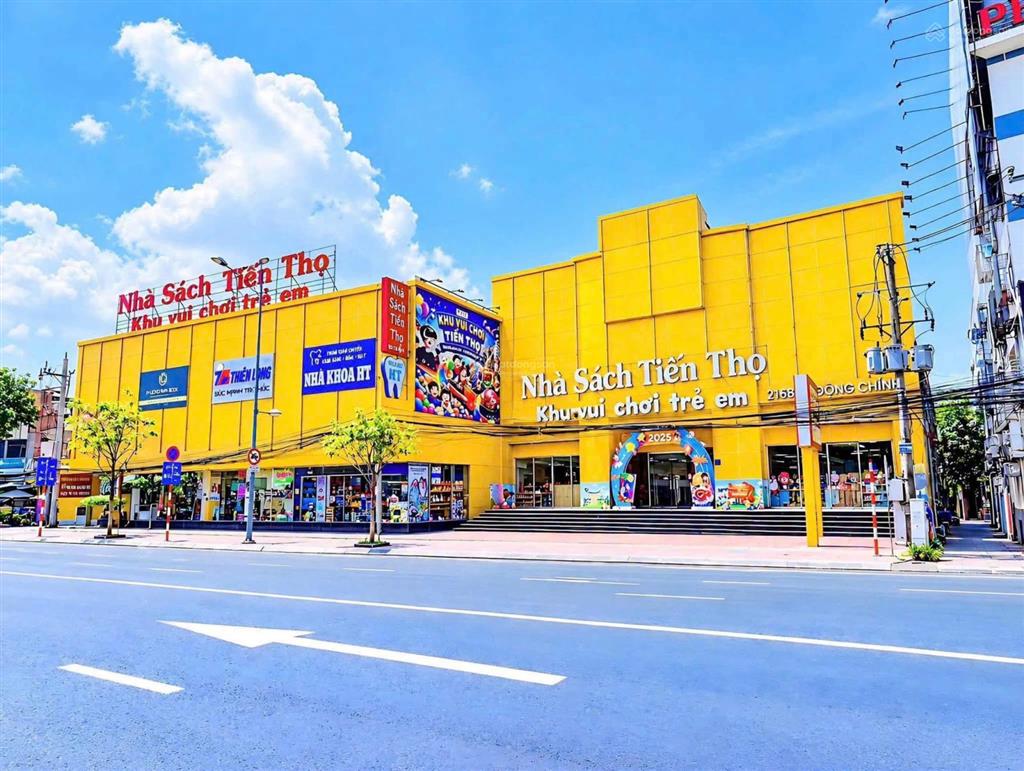 Cho thuê nhà góc 2 mặt tiền đường trường chinh quận 12, diện tích khủng 5.500m2