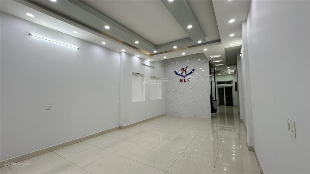 Cho thuê nhà nguyên căn tại cityland center hills giá 38 triệu/tháng