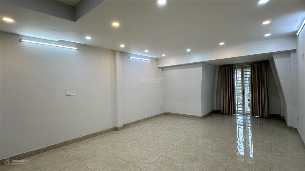 Cho thuê nhà nguyên căn tại cityland center hills giá 38 triệu/tháng