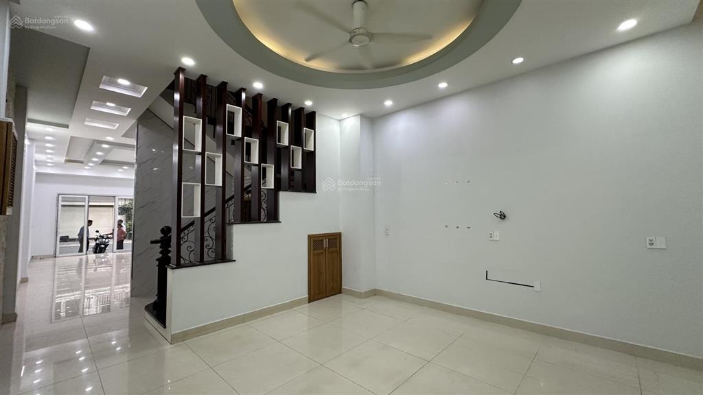 Cho thuê nhà nguyên căn tại cityland center hills giá 38 triệu/tháng