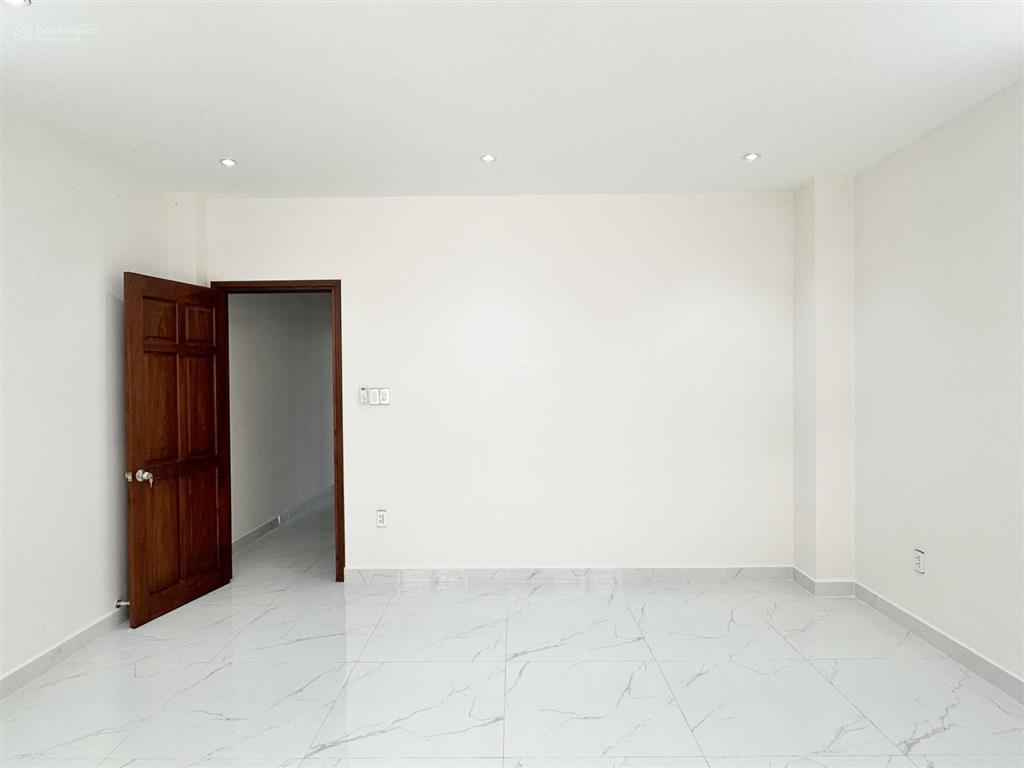 Bán nhà phố thương mại tại cityland park hills giá 23,5 tỷ