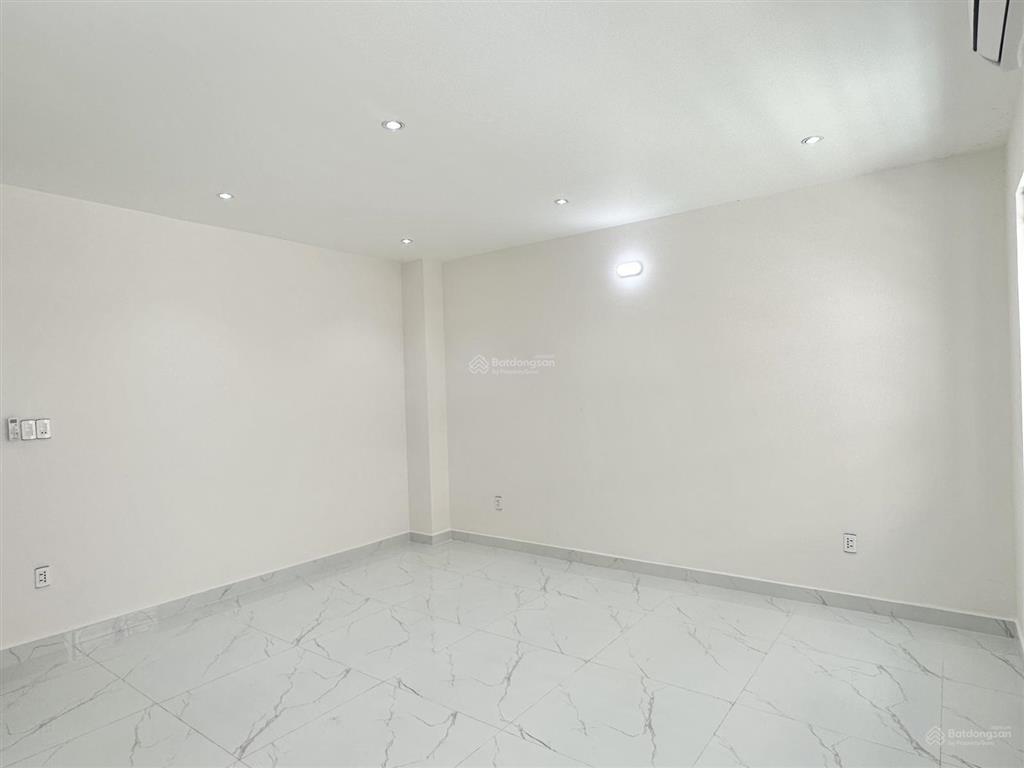 Bán nhà phố thương mại tại cityland park hills giá 23,5 tỷ