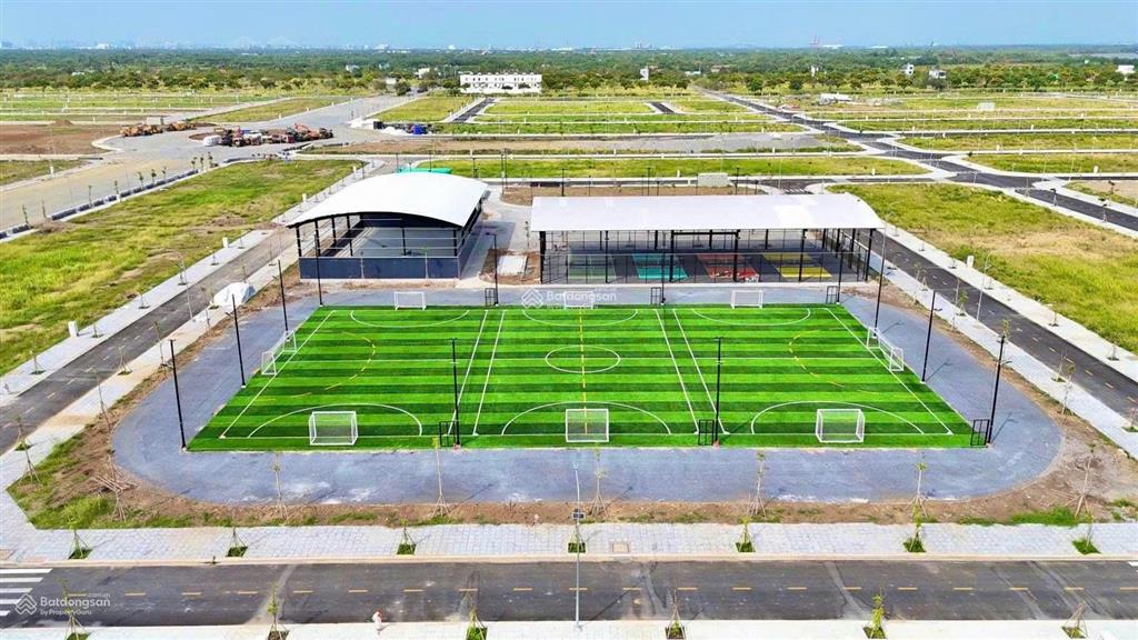Bán gấp nền đất sổ đỏ 1,45 tỷ/80m, gần sông vị trí đẹp. bán lỗ so với giá gốc 0909 063 ***.