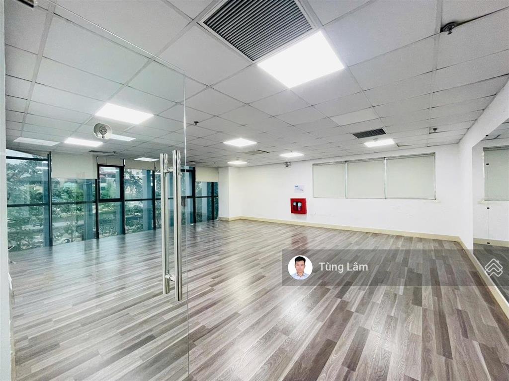 Cho thuê văn phòng 450m2 tại nguyễn văn huyên không gian làm việc chuyên nghiệp, view đẹp