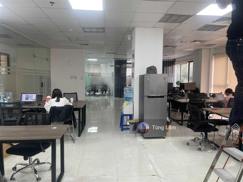 Cc cho thuê vp dt 220m2 tòa viwaseen, tố hữu. giá chỉ 48tr/tháng