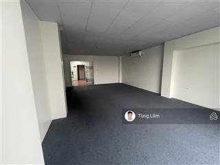 Văn phòng hạng b, mặt phố hoàng quốc việt, 200m² 35tr