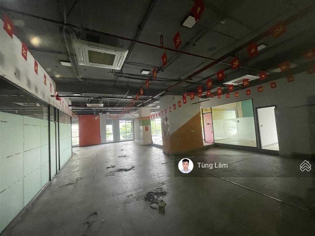 Cho thuê văn phòng tại tòa vov mễ trì diện tích 400m², giá chỉ 90tr/tháng