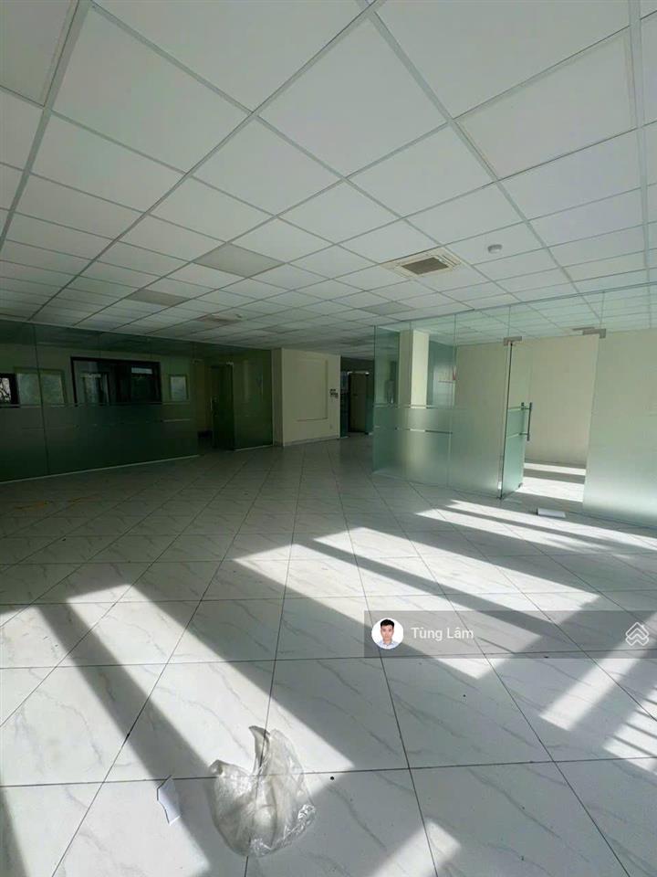 Cho thuê văn phòng trung kính, 100m2 sử dụng chỉ 15tr/tháng