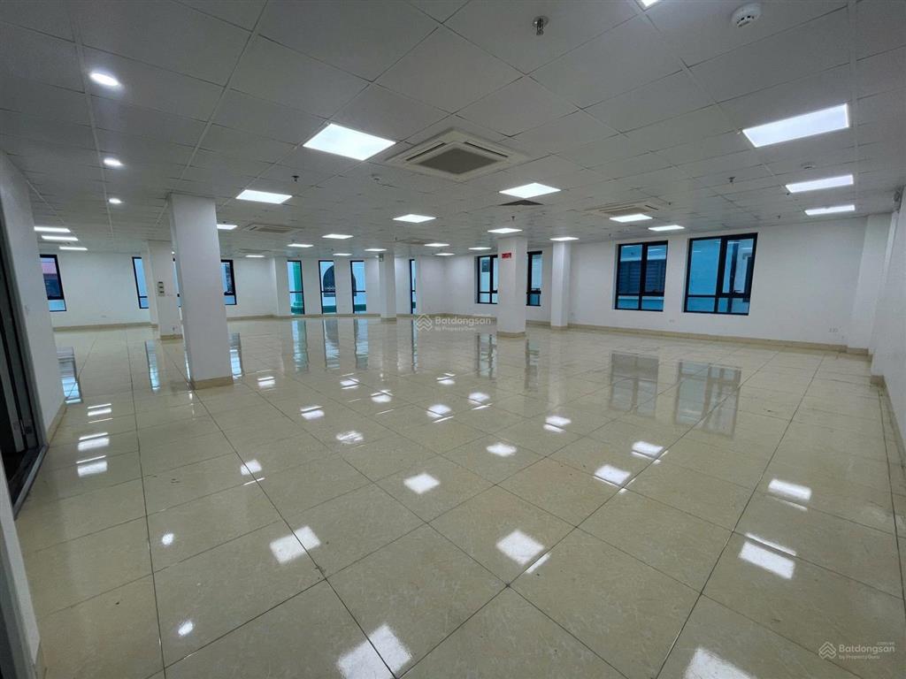 360m2 tại trung yên, cầu giấy, tòa nhà hạng b chỉ 70tr/tháng