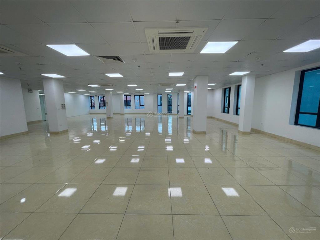 360m2 tại trung yên, cầu giấy, tòa nhà hạng b chỉ 70tr/tháng