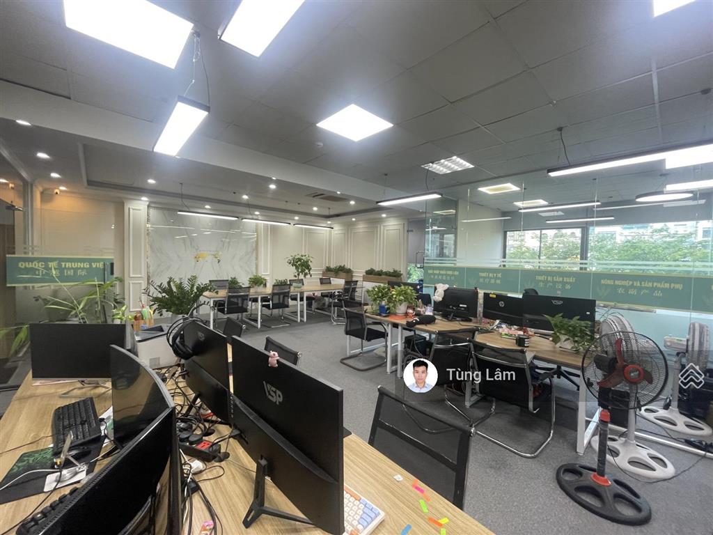 Cho thuê văn phòng phạm hùng gần big c thăng long, 180m² giá tốt