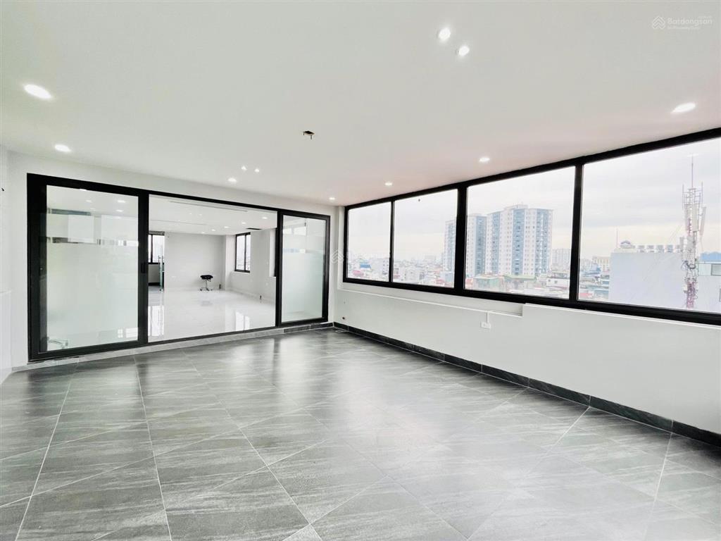 150m² phố duy tân chỉ 21tr/tháng, tòa nhà hạng b. thang máy vù vù