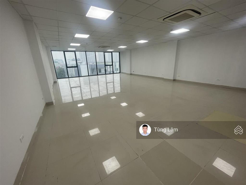 Cho thuê văn phòng phố lê văn lương 100m² giá chỉ 15tr/tháng