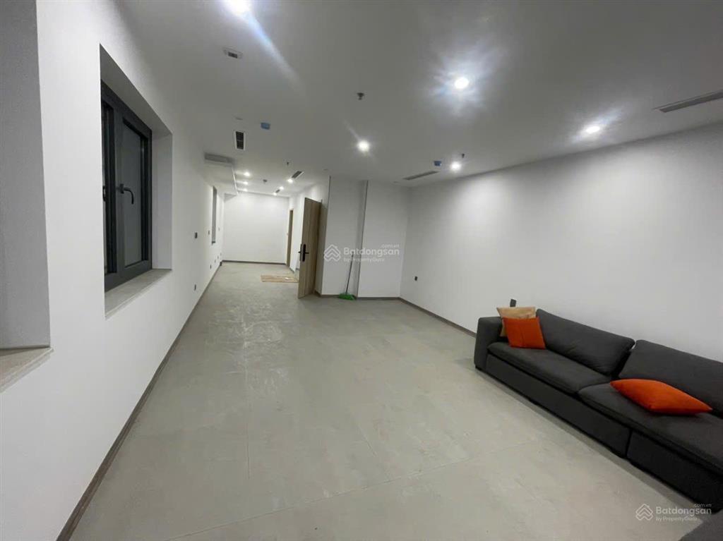 Cho thuê văn phòng tầng 1 và 2 tại phố tôn thất thiệp, ba đình, 120m2 sử dụng giá 39tr
