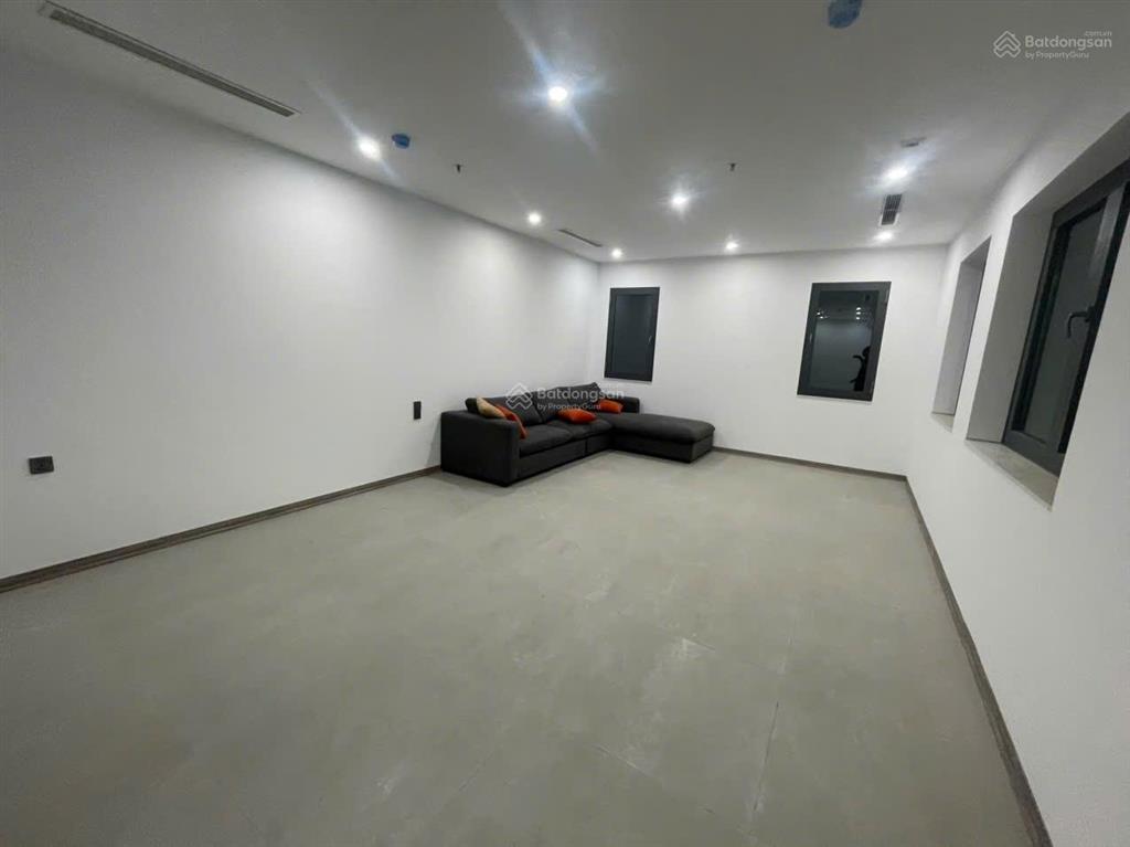 Cho thuê văn phòng tầng 1 và 2 tại phố tôn thất thiệp, ba đình, 120m2 sử dụng giá 39tr