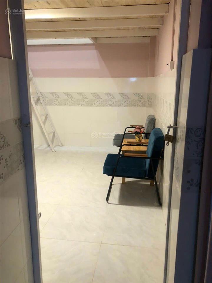 Nhà mặt tiền đường t8, tây thạnh, tân phú, 1 lầu, 6 phòng trọ cho thuê 18tr, dt 4x25m, giá 9.8 tỷ