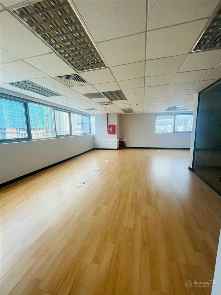 Cho thuê văn phòng, trần hưng đạo, 94 triệu, 138m2, q1, hcm siêu hot