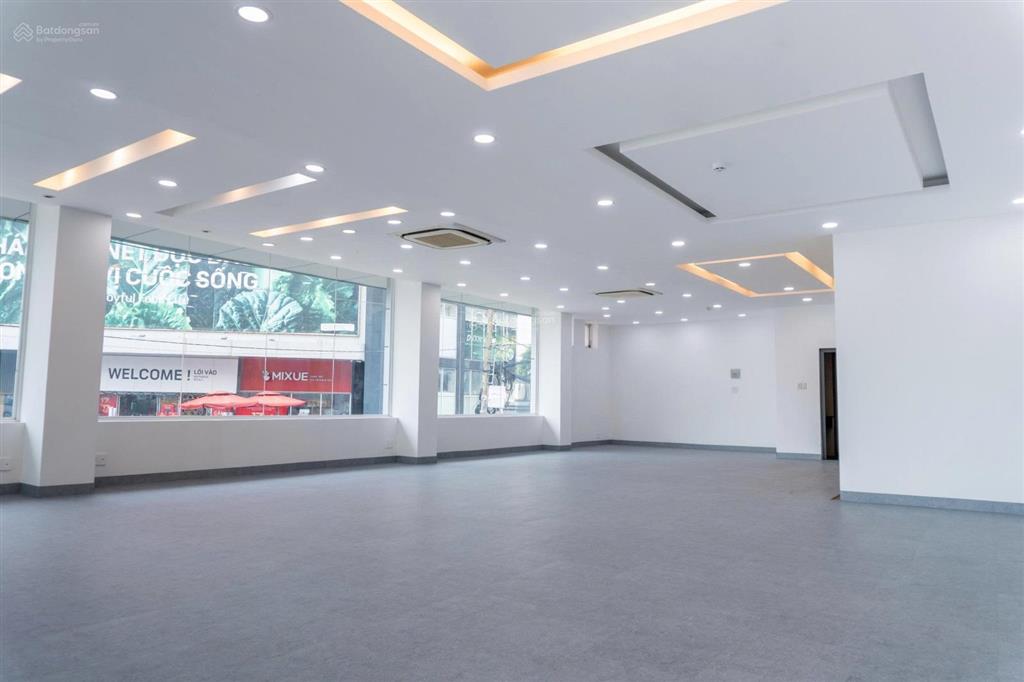 Cho thuê văn phòng tại cộng hòa, 59 triệu, 150 m2, 3 tầng, uy tín, giá siêu hời